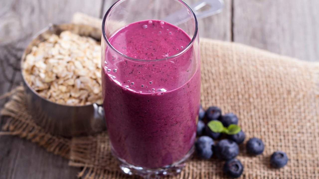 Blueberry Oat Post-Run Smoothie